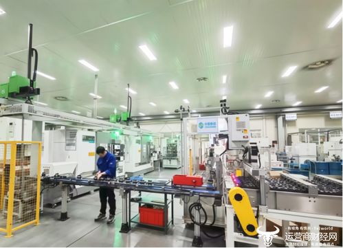 移 起向新 點亮湖北 智 造 產線上 云端